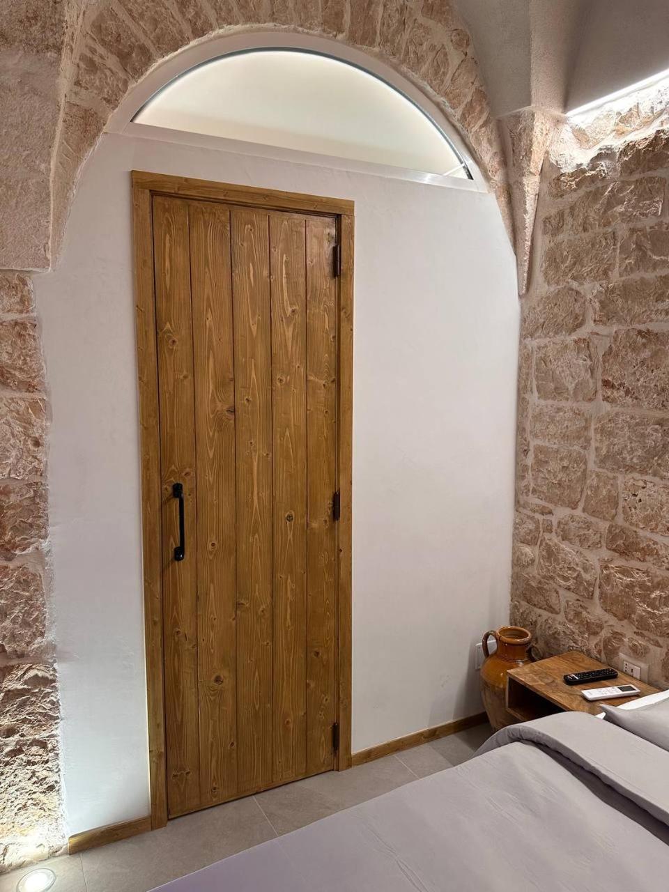 Primus Suite Ceglie Messapica Εξωτερικό φωτογραφία