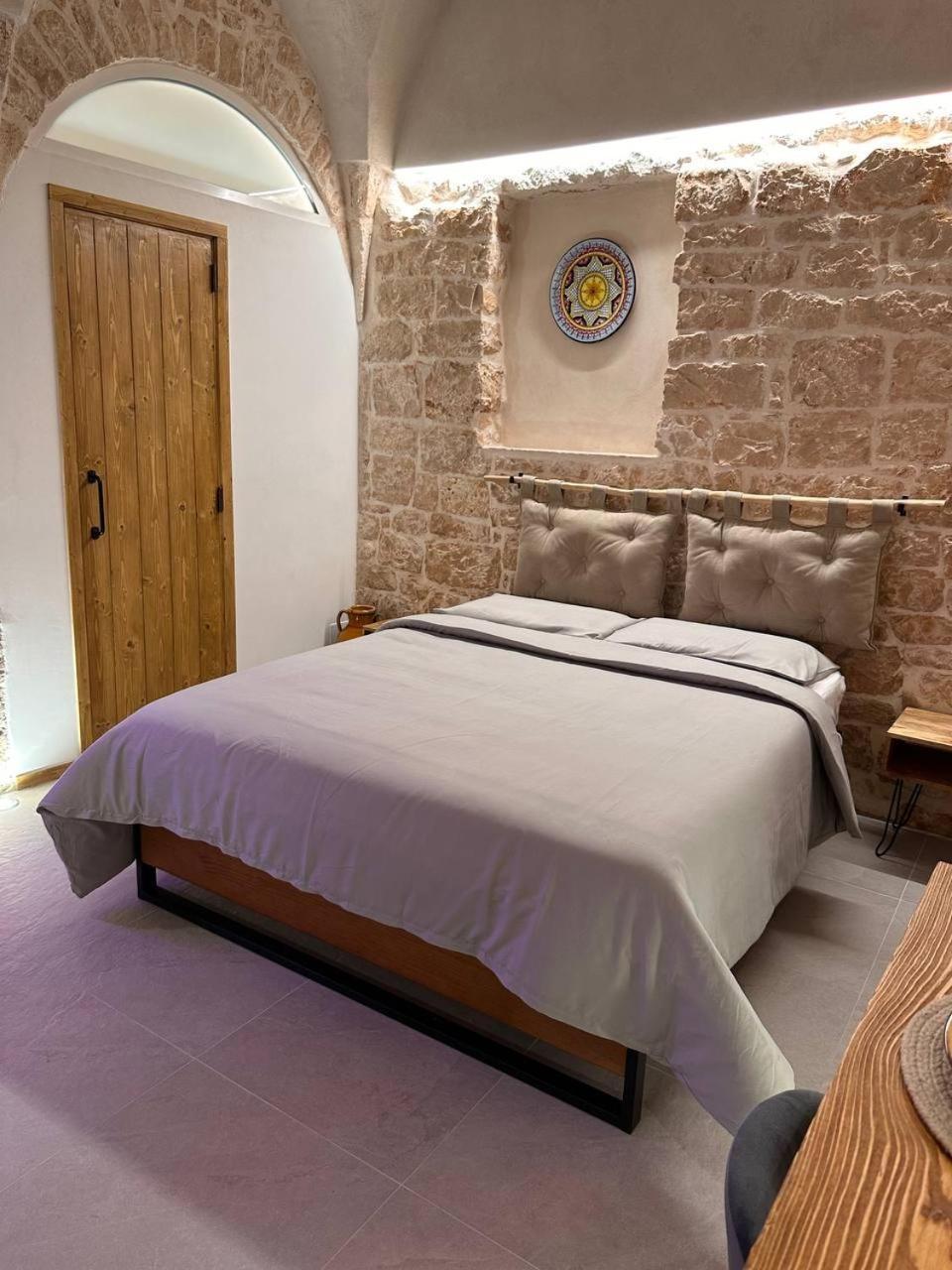 Primus Suite Ceglie Messapica Εξωτερικό φωτογραφία